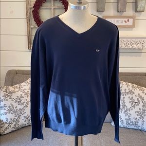 Vineyard Vines vneck sweater XL